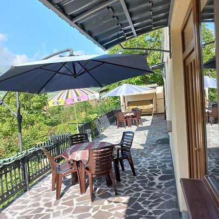 Ana-Maria Bnb Bed & Breakfast Tat'ev Exterior photo