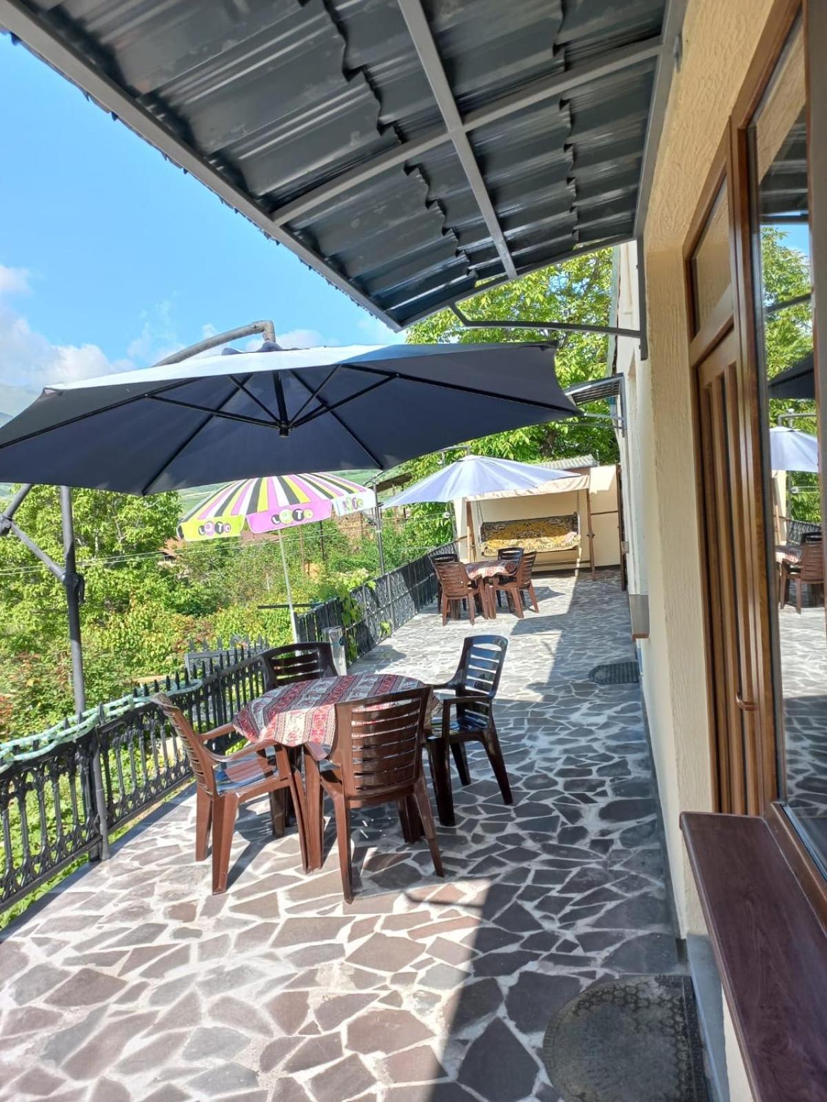 Ana-Maria Bnb Bed & Breakfast Tat'ev Exterior photo